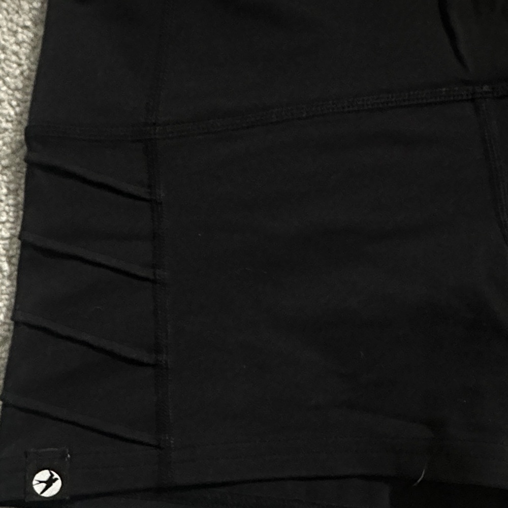 Oiselle Aero Shorts - Picture 3 of 5